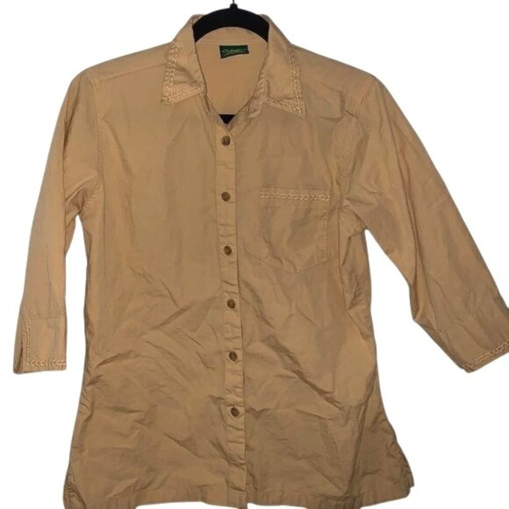 Cabelas Womens XS Tan Button-Up Shirt With 3/4 Sleeves & Embroidered Stitching